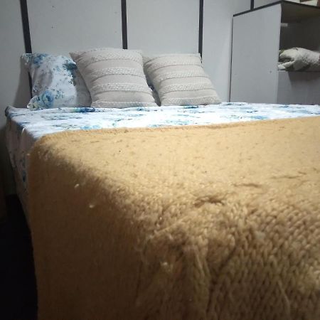 Hostel Parece Mentira Колония-дель-Сакраменто Экстерьер фото